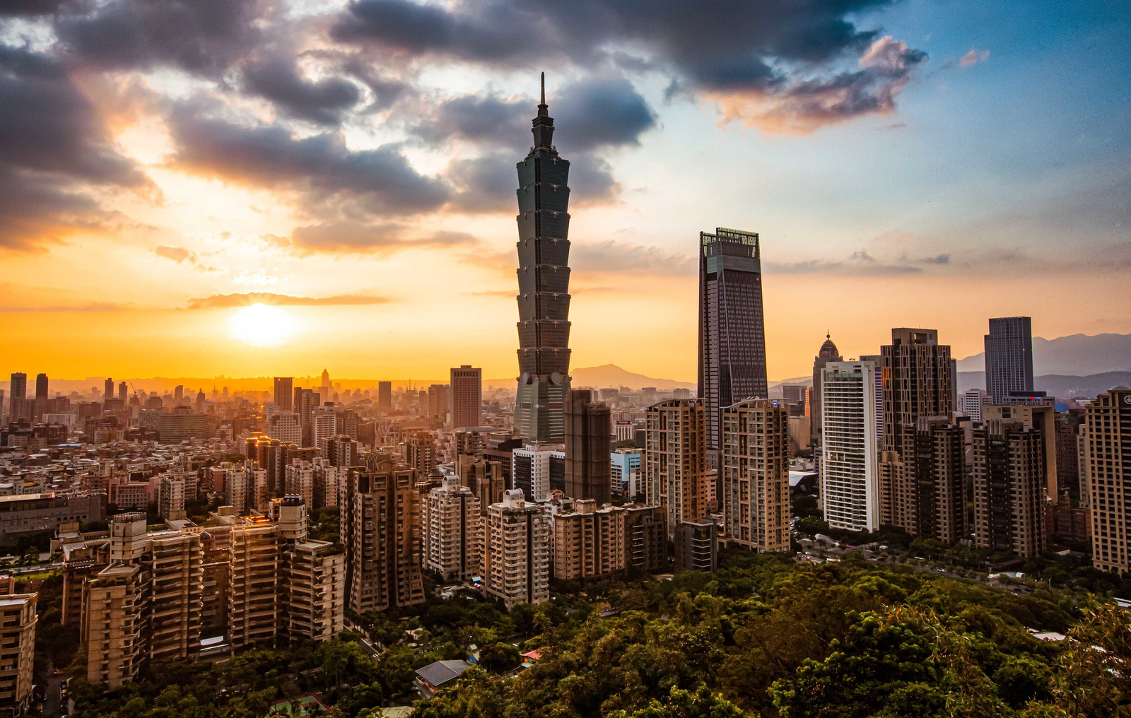 [th-003] 台北信義 | 四獸山縱走九五峰：漫步雲端的城市陽台